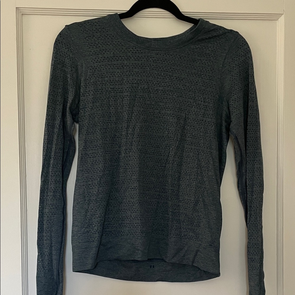 Lululemon long sleeve top